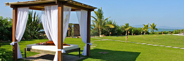 Jardin frente mar do Praia do Estaleiro em Balneário Camboriú
