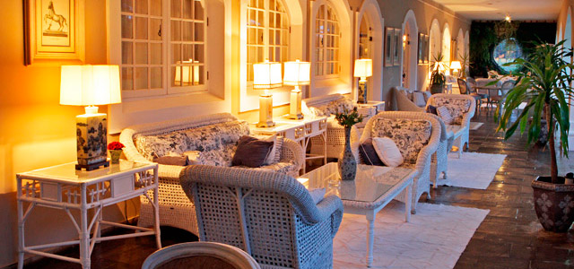 Decoração colonial marca presença no Hotel San Raphael
