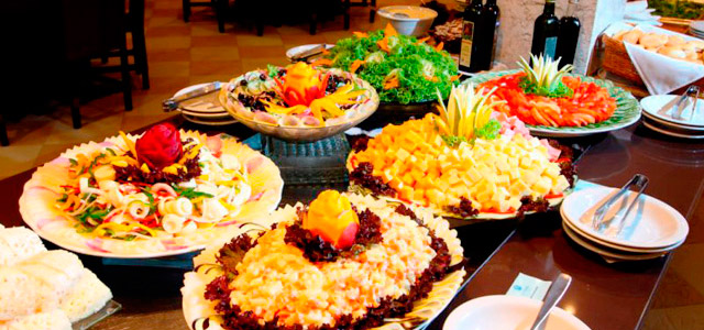 Você não se cansará da culinária variada do La Torre Resort