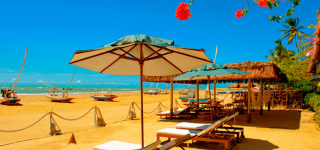 Praia de Flecheiras: beleza em terras cearenses