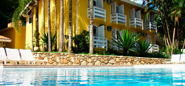 Hotel Canoa: a 100 metros da Praia Barra do Una, o hotel oferece passeios de barco para você curtir muito seu feriado de 1º de Maio