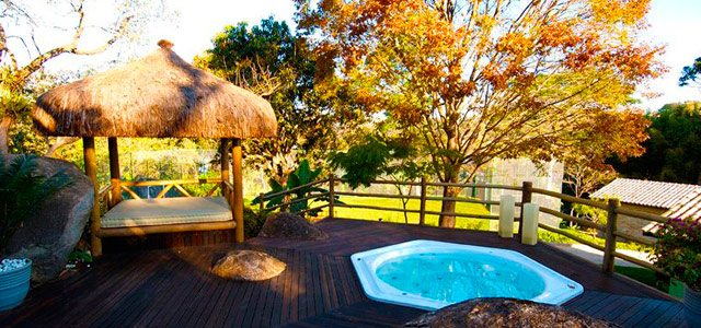O eco resort Cheiro de Mato está perfeitamente integrado à natureza, proporcionando as melhores paisagens e passeios ecológicos