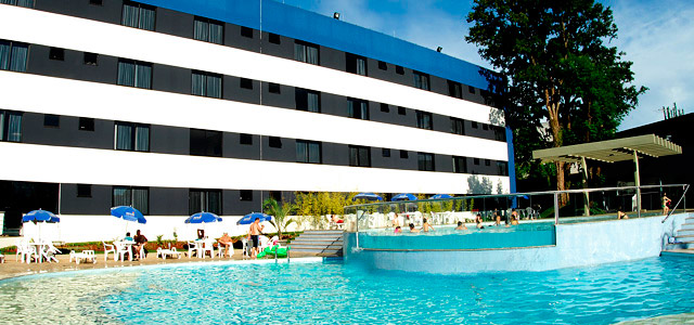 Viale Cataratas: hotel em Foz do Iguaçu com estrutura arrojada, decoração clean a 10 km do Parque Nacional do Iguaçu