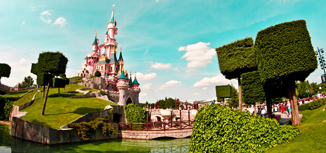 A Disney Paris espera por você! O Zarpo tem o pacote perfeito para a sua viagem. Confira!