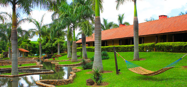 Aproveite para relaxar em um hotel fazenda em Brotas
