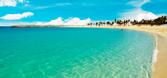 Praia de Al Mazmar, em Dubai