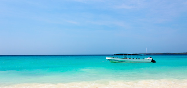Águas cor turquesa nas praias de Cartagena