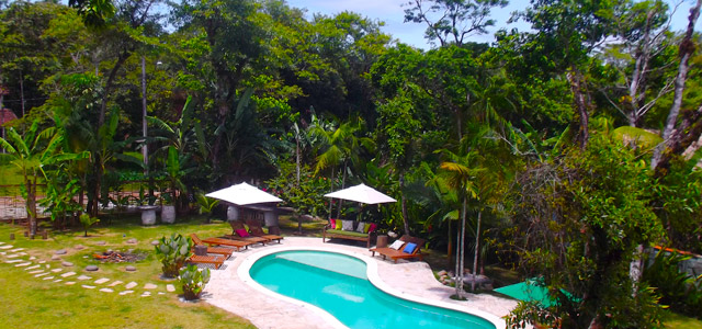 A convidativa piscina da Pousada Estalagem