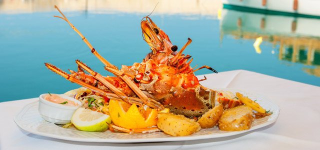 Lagosta preparada ao estilo caribenho