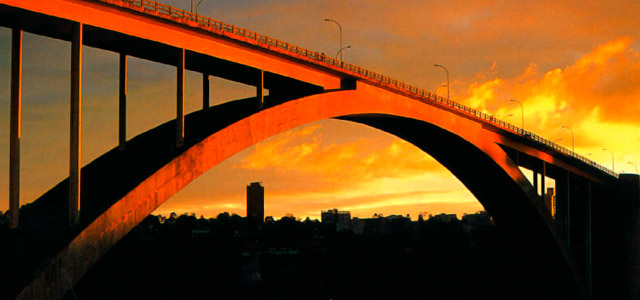 Ponte da Amizade - compras em Foz do Iguaçu