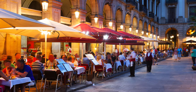 Tranquilidade e beleza pelas ruas da cidade de Barcelona