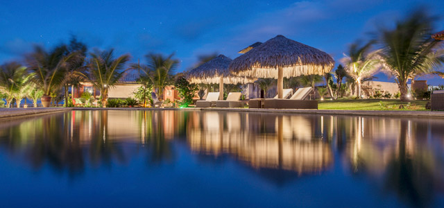 Seja de dia, seja de noite, o Hotel Vila Selvagem vai te encantar
