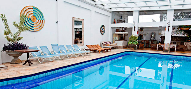 Até com o tempo fechado será possivel pegar uma piscininha na Pousada Pequena Tiradentes
