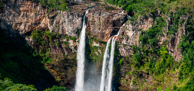 chapada-dos-veadeiros-cachoeira