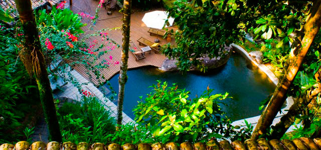 Piscina na L'éden Pousada Boutique