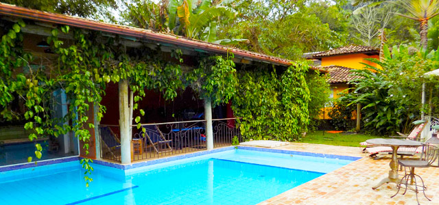 Piscina da Pousada Terra Madre
