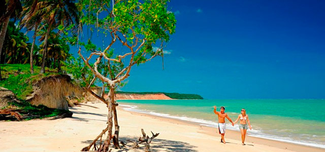 Descubra o hotel 5 estrelas Ritz Lagoa da Anta em Maceió!
