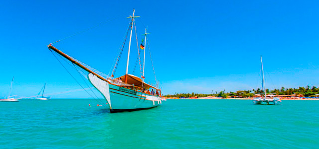 Os dois lados de Porto Seguro, no Nauticomar!