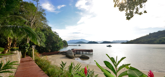 É uma miragem? Não, são as Ilhas de Angra dos Reis!