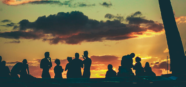 amigos-praia-zarpo-magazine
