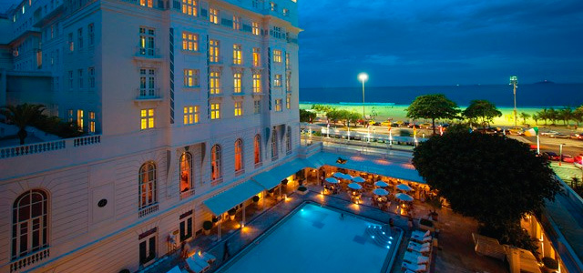 copacabana-palace-noite-piscina-zarpo-magazine