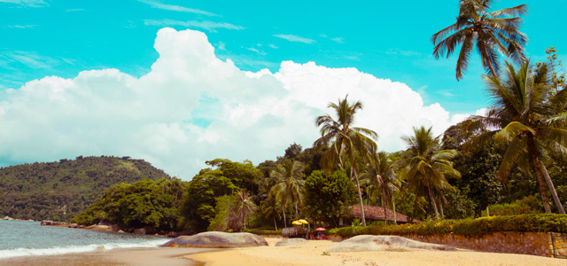 praia-da-conceicao-paraty-zarpo-magazine