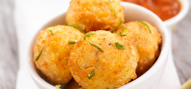 bolinhos-de-risoto-zarpo-magazine