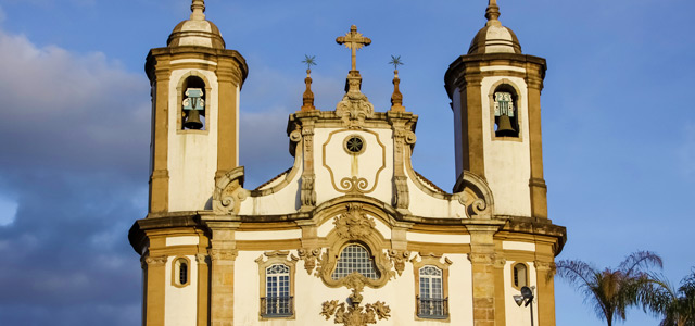 igreja-nossa-senhora-do-carmo-ouro-preto-zarpo