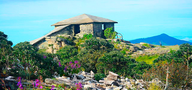 wiki-casa-da-piramide-sao-thome-das-letras-mg-zarpo