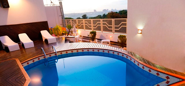 A apenas 6 km de Cidade del Este, no Paraguai, reduto de compras da américa latina, está o Best Western, um excelente e bem localizado hotel em Foz do Iguaçu