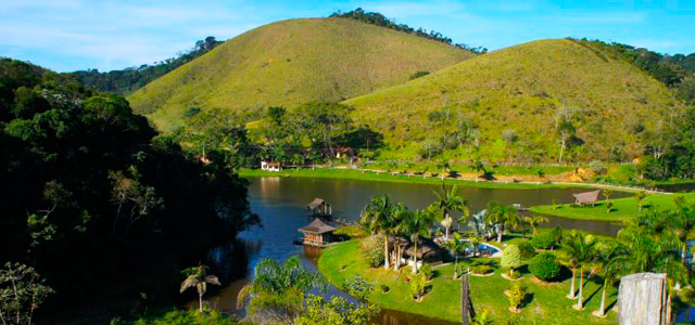 Piraí também está na nossa lista de lugares do Rio de Janeiro para conhecer. Hospede-se na Reserva Aroeira e relaxe à beira do rio