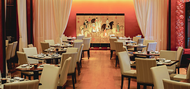 O melhor da culinária asiática você poderá provar no Mee. O Copacabana Palace junto ao Zarpo oferece a melhor tarifa!