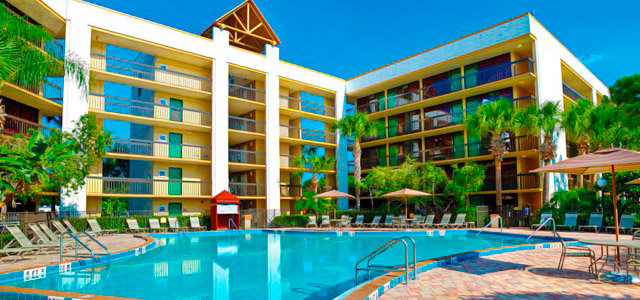 O Hotel Clarion Orlando está à sua espera. Aproveite os Pacotes para Disney