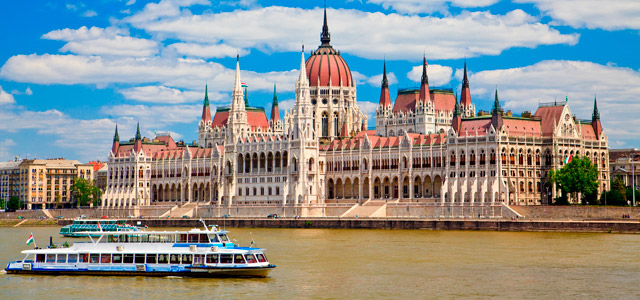 Passeio de barco em Budapeste - Europa central