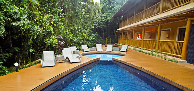 Piscina do Kalango Hotel Boutique