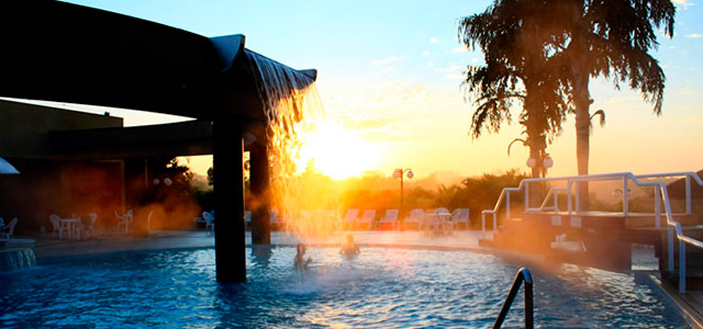 piscina-Thermas-Grand-Resort-zarpo-magazine