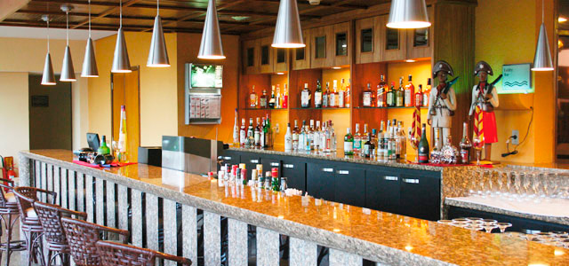 bar-Vila-Gale-Eco-Resort-do-Cabo-zarpo-magazine