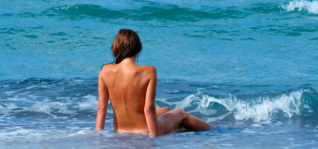 praia-nudismo-zarpo-magazine