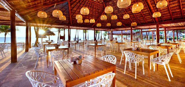 Grand Palladium Colonial