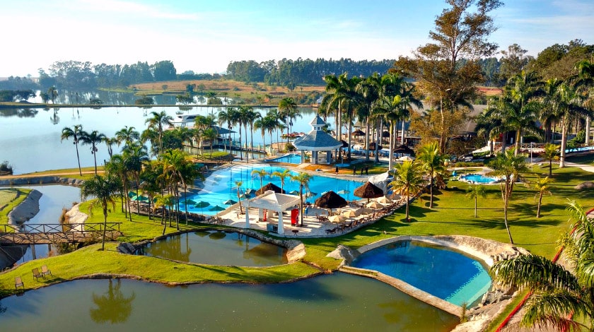 Vista geral para o Mavsa Resort, um dos melhores resorts All-Inclusive de SP