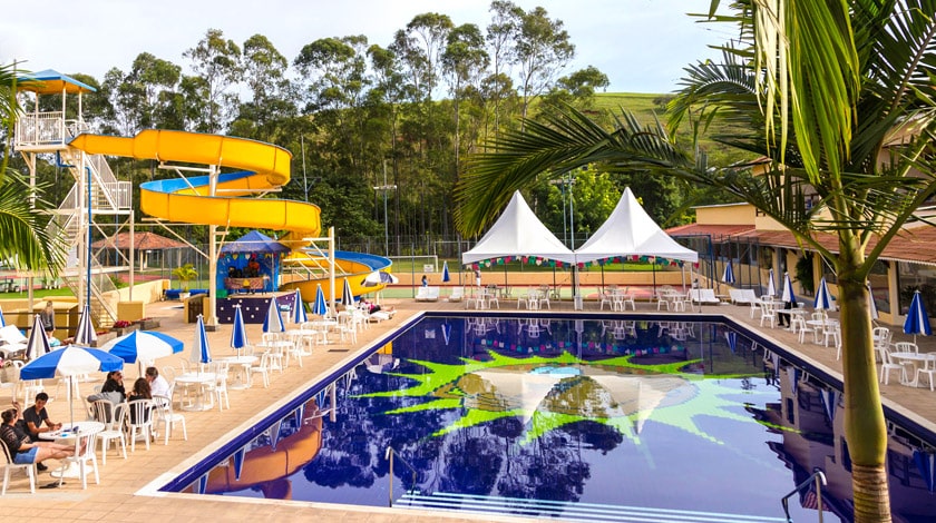 Piscina do Recanto do Teixeira, resort em Nazaré Paulista