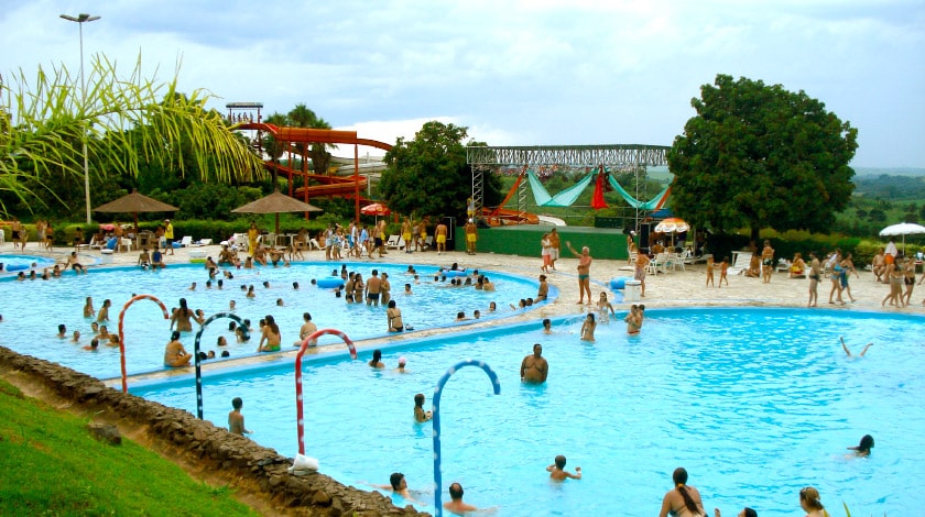 Conheça o parque aquático com águas quentes do interior de São Paulo -  Thermas Water Park