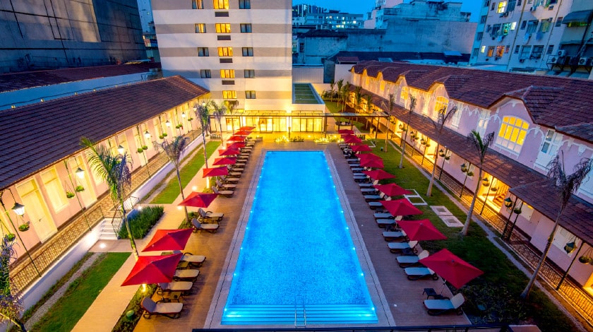 Piscina no Vila Galé Rio, no Rio de Janeiro