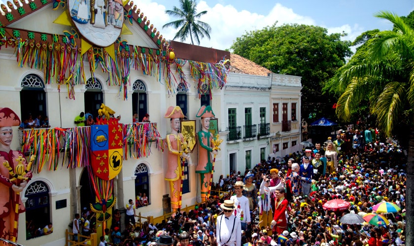 Vamos jogar o Carnaval – CANTIC