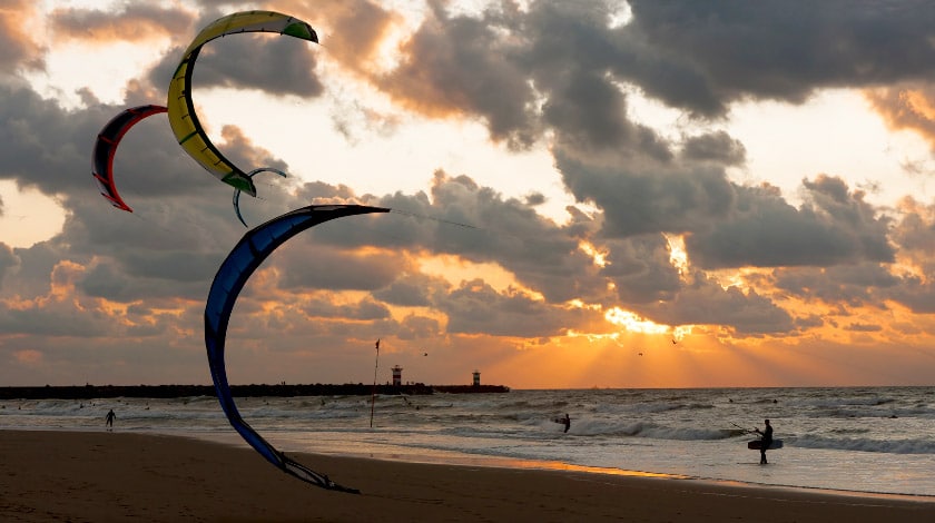 O que fazer no Ceará? Kitesurf na Praia de Cumbuco