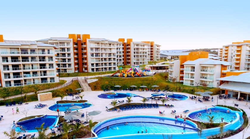 Enjoy Ilhas do Lago Eco Resort. Summertime
