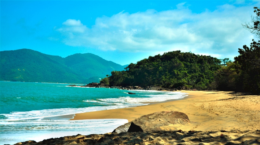 Praia da Almada, em Ubatuba, quase na divisa com Rio de Janeiro