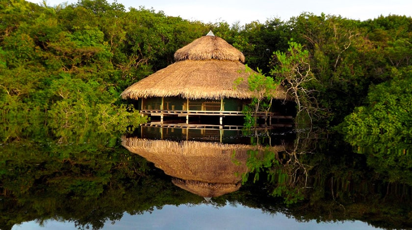 Juma Amazon Lodge, sobre palafitas, em meio à Floresta Amazônica