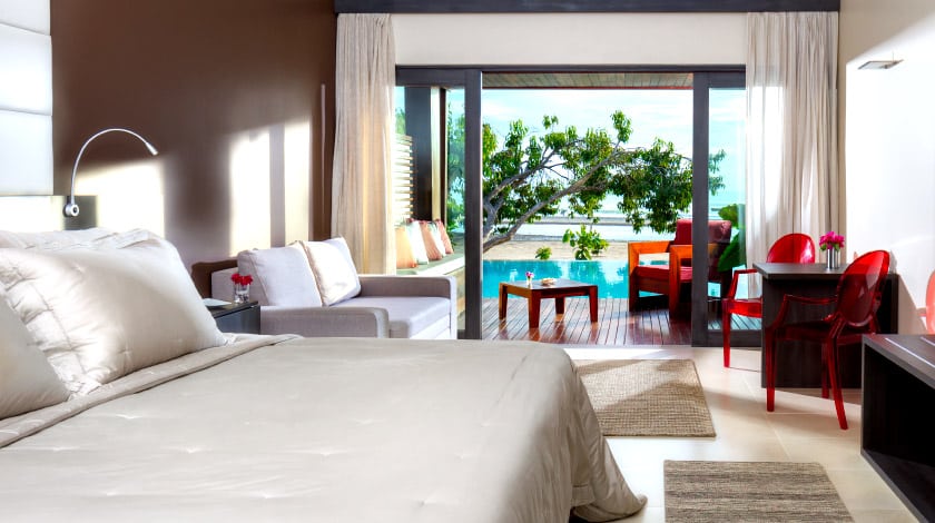 Acomodação do Essenza Hotel, hospedagem perfeita para casais curtirem o verão