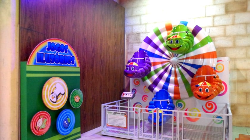 Brinquedo eletrônico infantil do kids' club Cidade dos Sonhos do Mavsa Resort